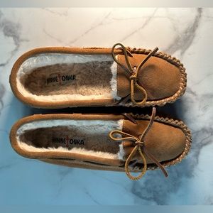 Minnetonka Cally Slipper